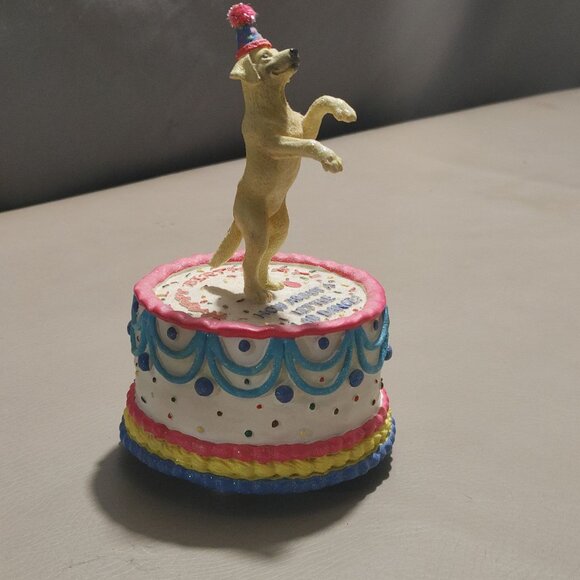 Yellow Labrador Dog Retriever Figurine Party Hat Birthday Cake Dancing  Canine - Picture 6 of 8